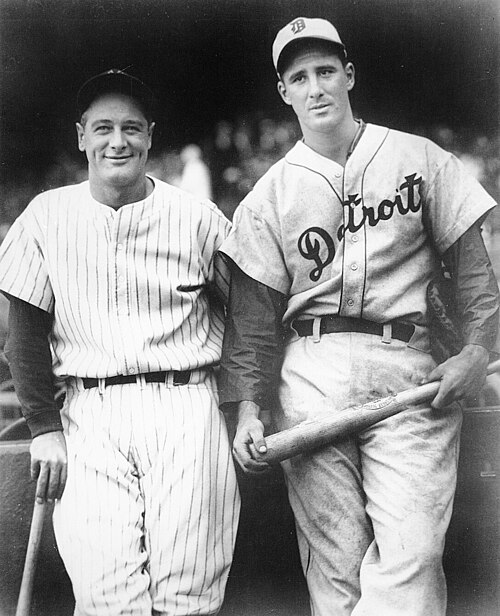 Lou_Gehrig_and_Hank_Greenberg_1935